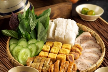 Khám Phá Mẹt Quán 2 Anh Em - Quán Bún Đậu Ngon Tại TPHCM